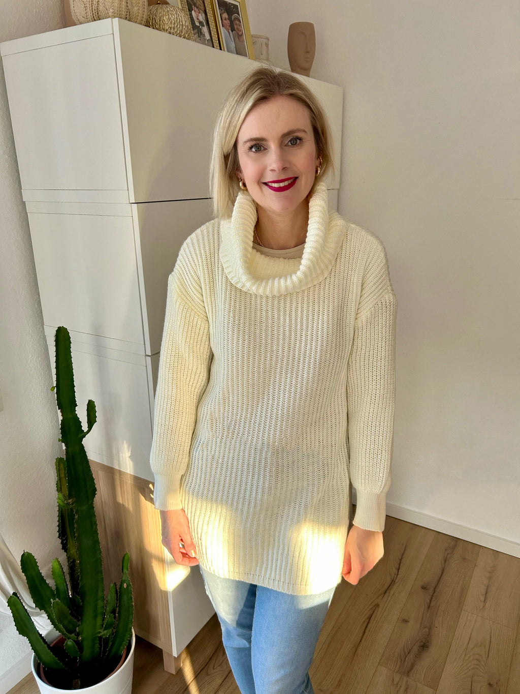 Rollkragen Strickpullover Weiß