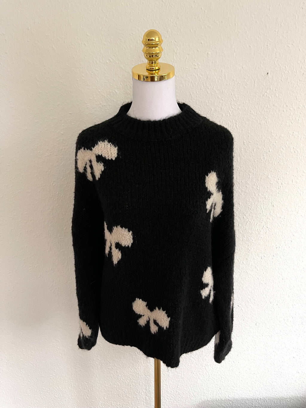 Pullover Schleifchen Schwarz/Weiß